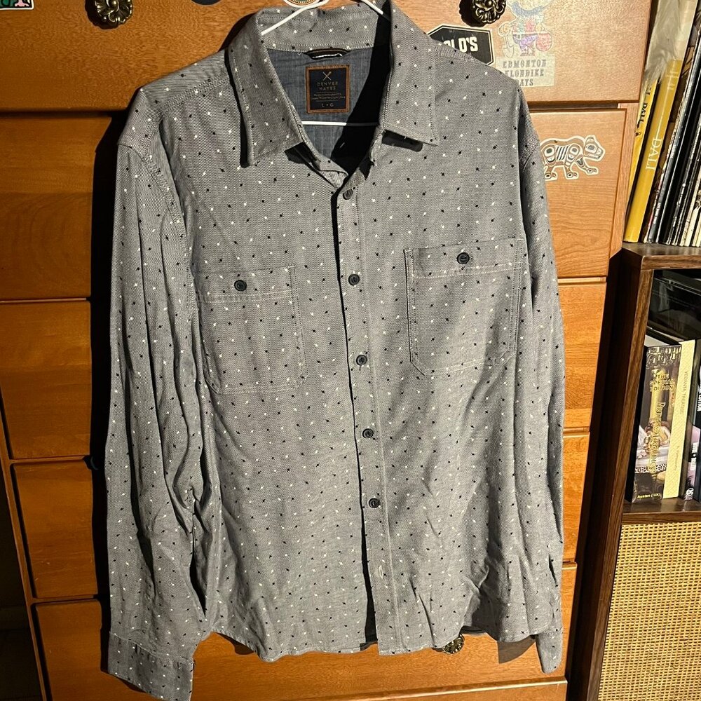 Denver Hayes “Modern Untucked Fit” Micro-Dot Shirt – Grey